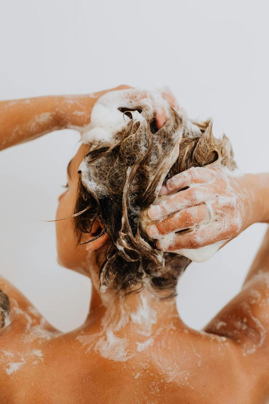 El mito de los shampoos sin sulfatos que le está costando ventas a tu marca